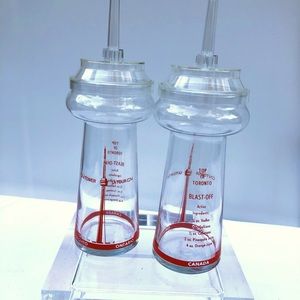 VTG MARTINI SHAKERS CN TOWER TORONTO CANADA GLASS & PLASTIC TOP ORAN…